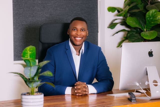 Lyndon Hector - Financial Marketing Expert